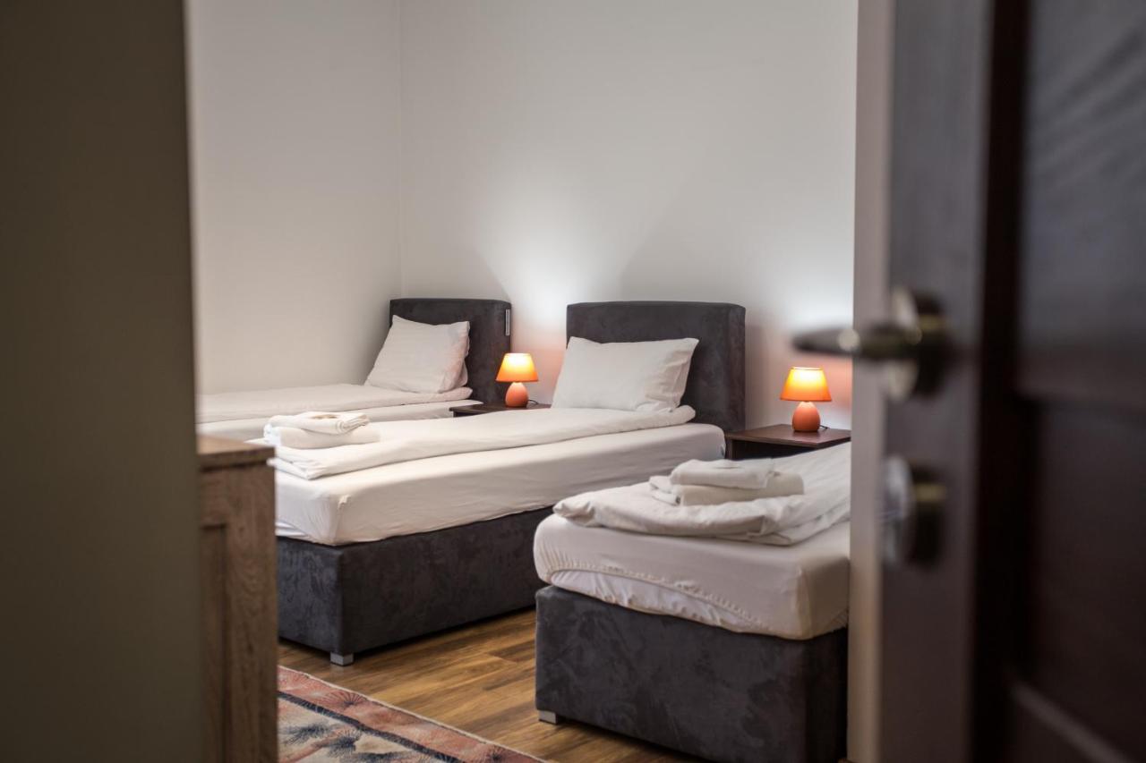 Fogra Travel Apartment Краков Экстерьер фото